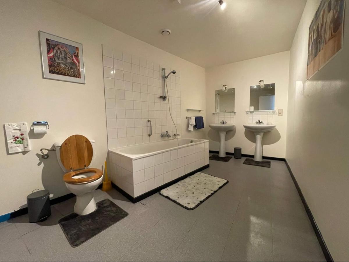 Spacieux Appartement Mons Kültér fotó